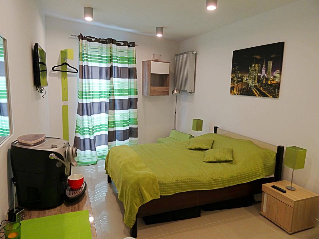 Apartamenty Metro Mlociny Warschau Zimmer foto